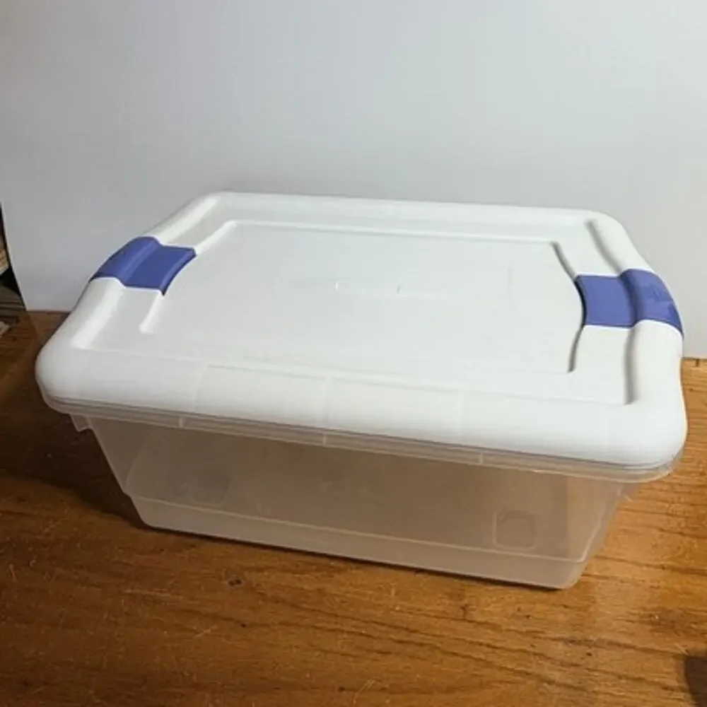 Vintage Rubbermaid Blue White Clear Latch Keeper Container #463C Lid #463A